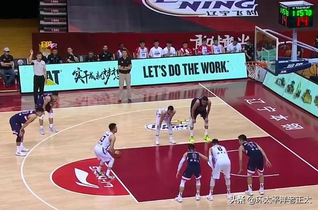 郭凯遭遇韩德君肘击事件与小巷独特风味小店探秘