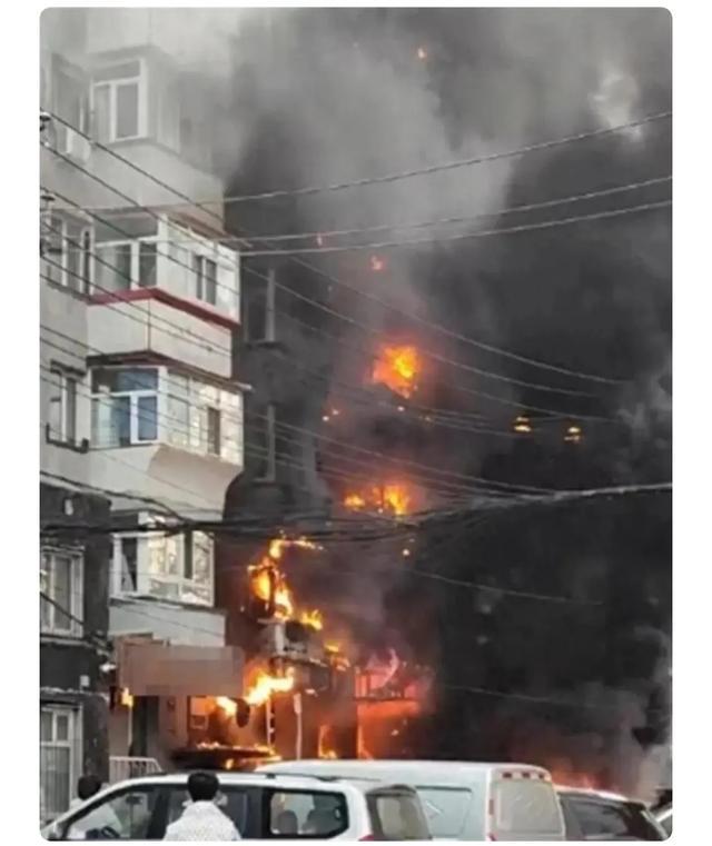 哈尔滨居民楼突发火灾事件，应对指南与应对技巧