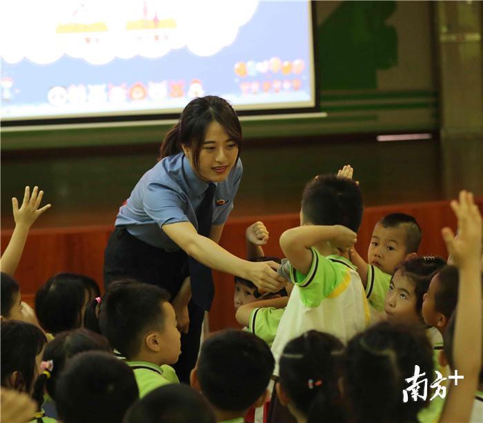 科技守护天使行动，重塑幼儿园安全防线，防止儿童性侵事件再次发生