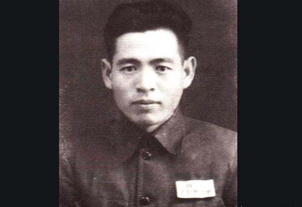 时代的召唤与国家脊梁，朝鲜约140万名青年踊跃参军或复队