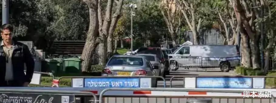 警方公布运送辛瓦尔遗体录像，深入解读与解析事件全貌