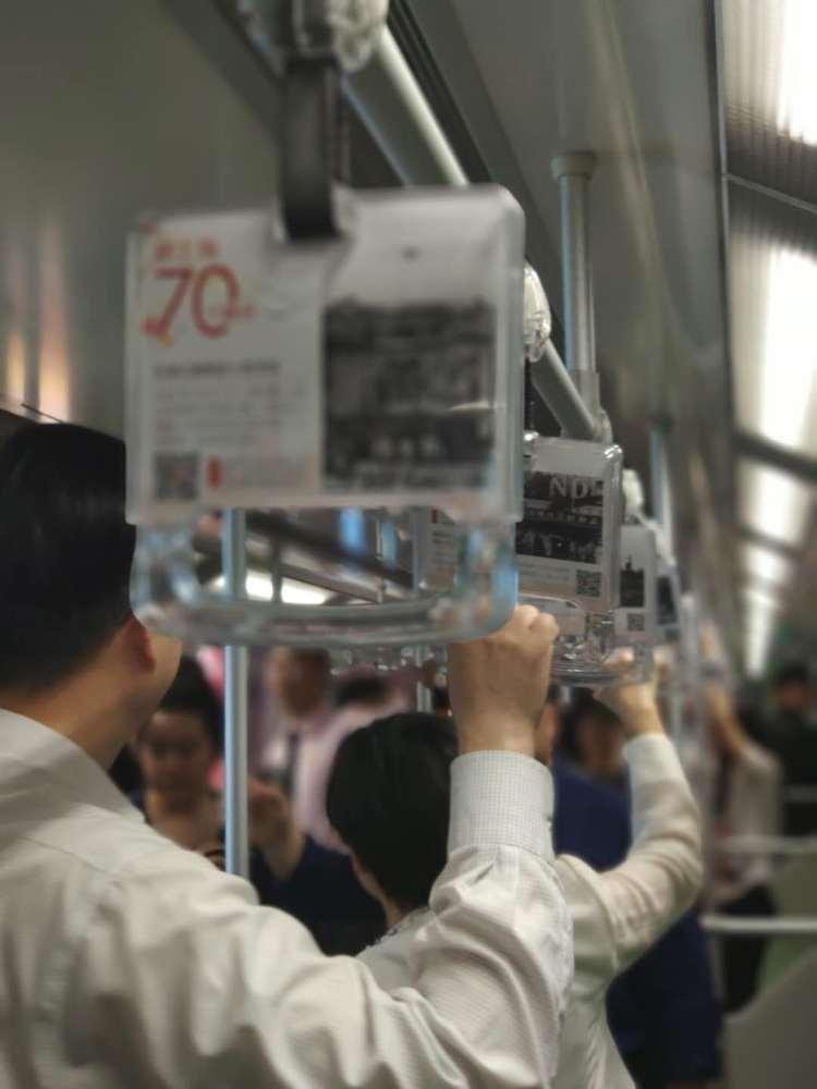 教材内付费二维码揭秘，出版社的回应与应对之道
