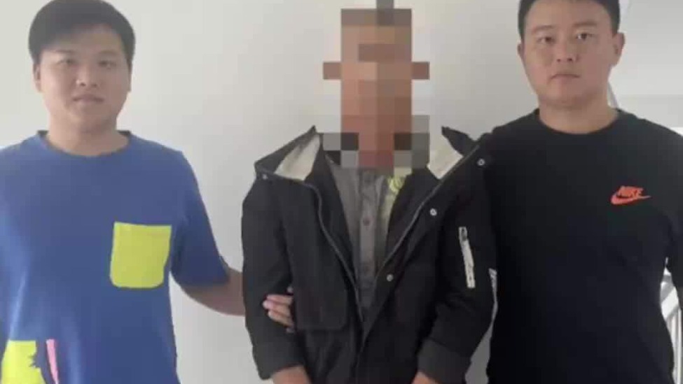 男子偷手机后骑行千里出逃，一场寻找内心平静的奇妙旅程