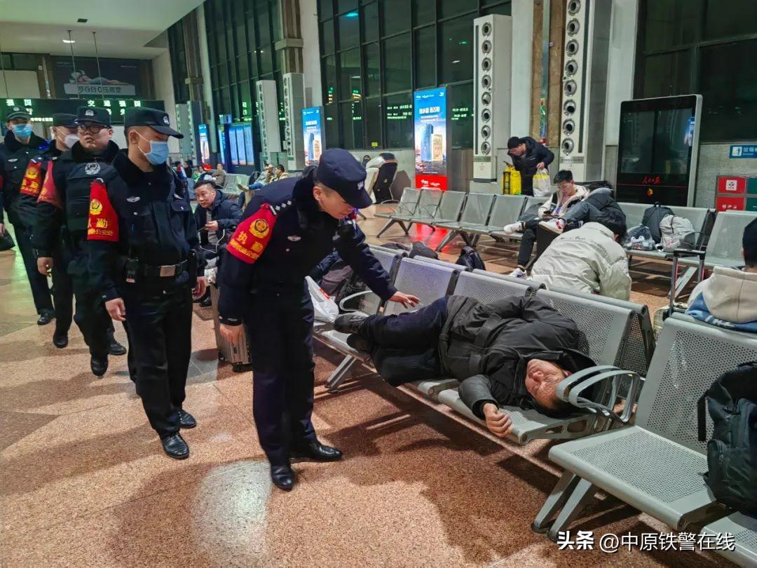 2024澳门最精准龙门客栈,深度现象分析解释解答_超清版64.729