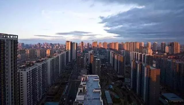 柳州最新房价，与自然美景共舞，宁静港湾等你来寻