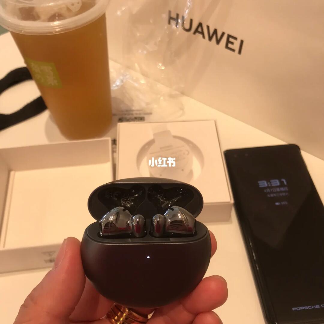 华为最新款耳机，日常小确幸与友情连接的纽带