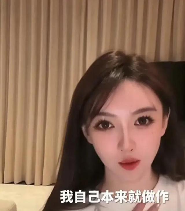 叶珂吐槽伍佰歌曲风格引争议，黄晓明回应及小巷音乐特色探索