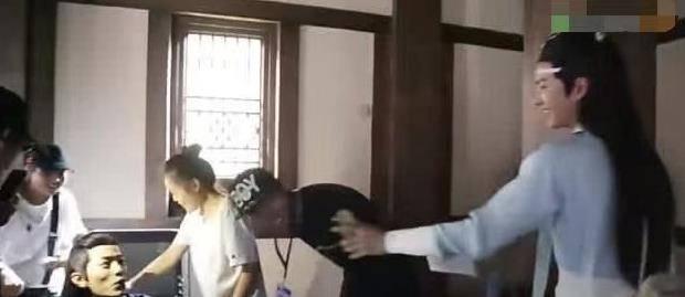 尤长靖夺冠记，友谊的见证，家庭的骄傲，总决赛第一辉煌时刻