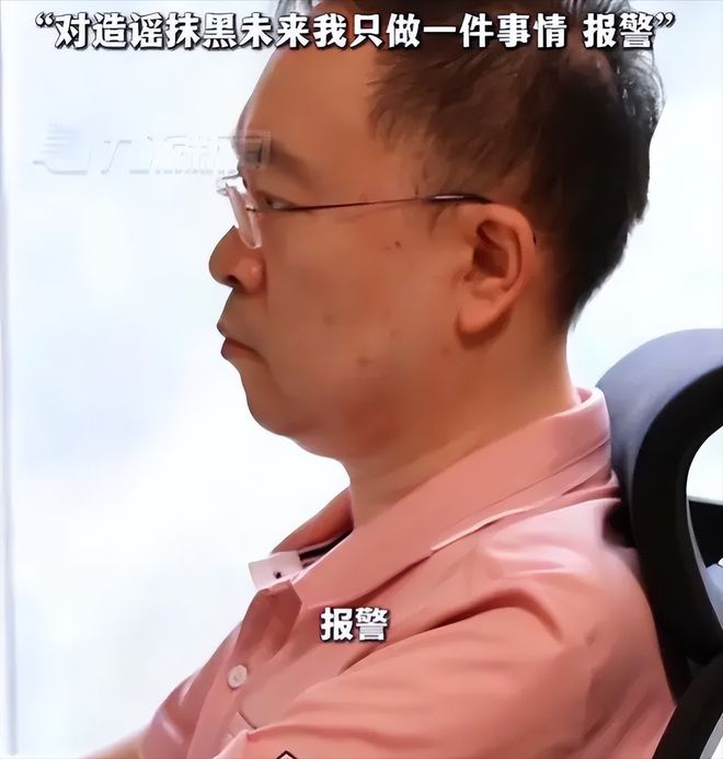 蔡磊团队面临新药挑战，友情与希望的温馨日常故事