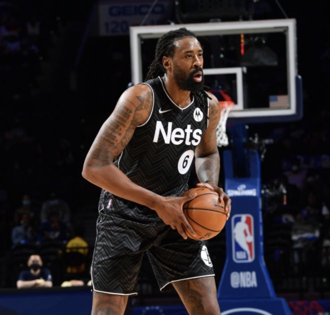 布朗尼迎来NBA生涯首次先发，一场特殊的篮球日常