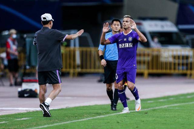 唐创一战成名，变化、学习与成就的力量，两球见证传奇之路