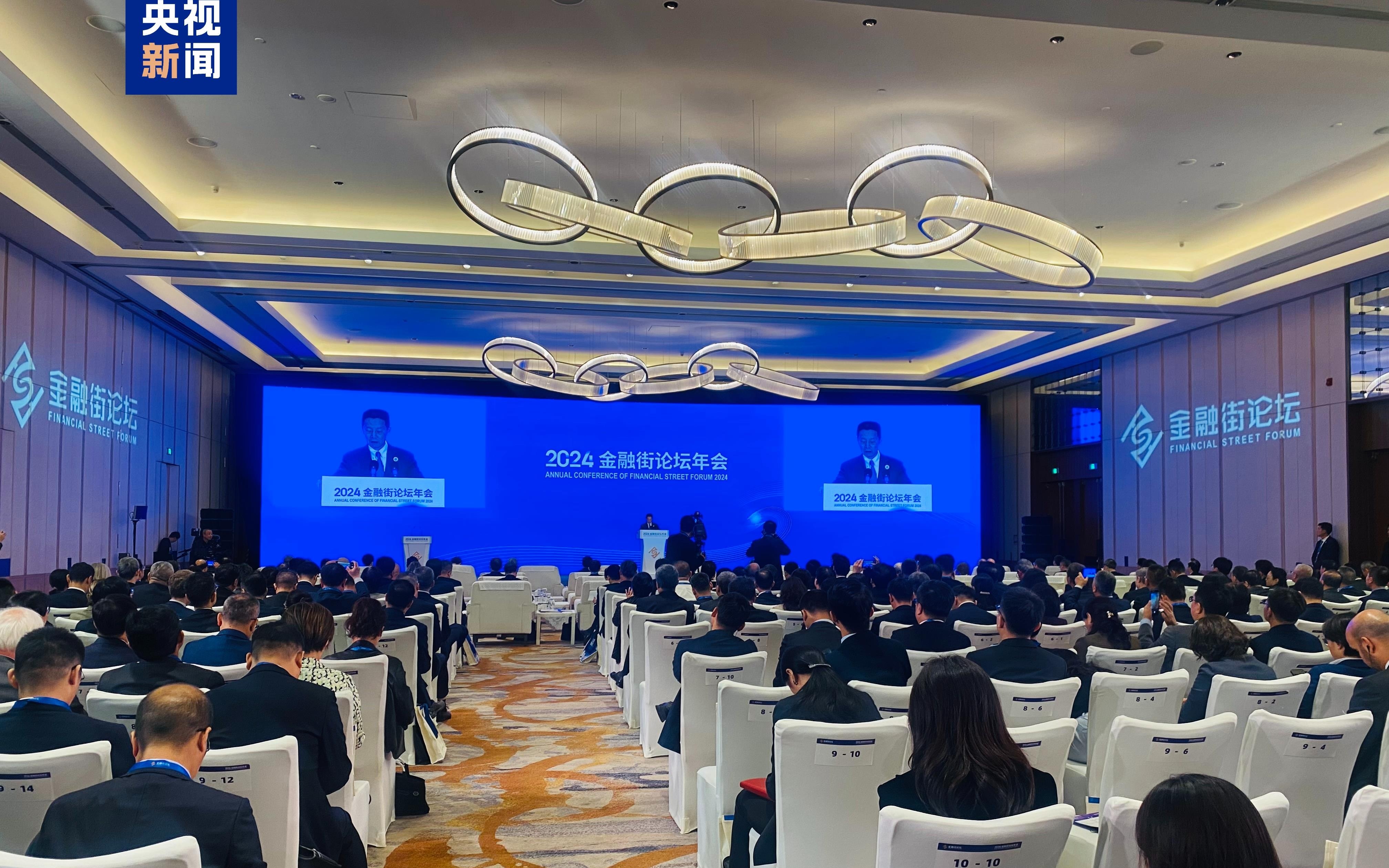 证监会主席，未出现扎堆减持现象，市场保持稳定发展态势。