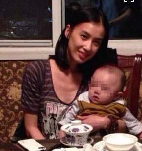 留几手谈杨子蹭黄圣依流量，网络热议背后的真相