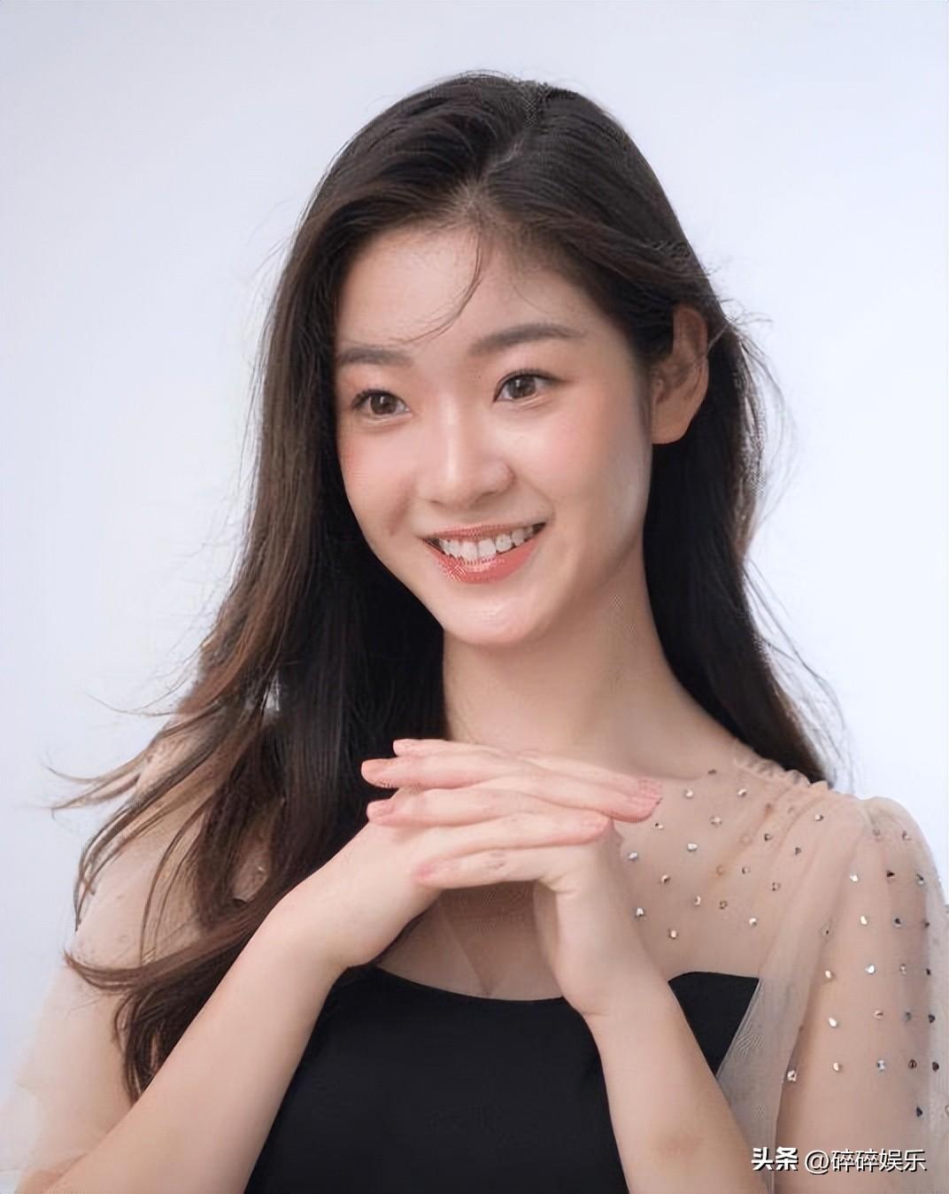外来媳妇山洞吃野果传闻背后的真相探究，假的传闻与真相的揭秘