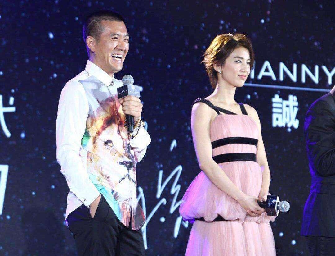 黄圣依和杨子的爱情波折，多次分开，波折重重