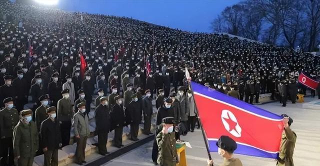 朝鲜逾百万青年报名参军，青春的选择与国防责任