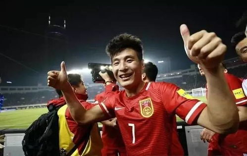 退钱哥大赞国足，足球与友情的感人瞬间