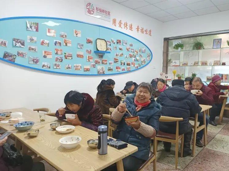 招聘煮饭阿姨最新信息及应聘指南，详细步骤助你成功应聘！