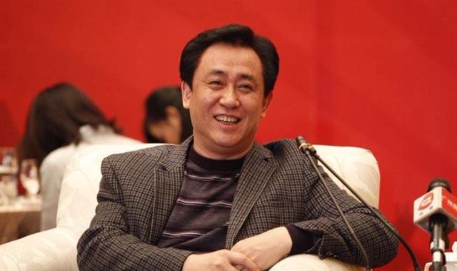 许家印前妻近3亿美元房产面临拍卖，引发社会热议关注