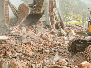 长沙自建房倒塌事故案一审宣判，责任追究与司法公正展现无遗