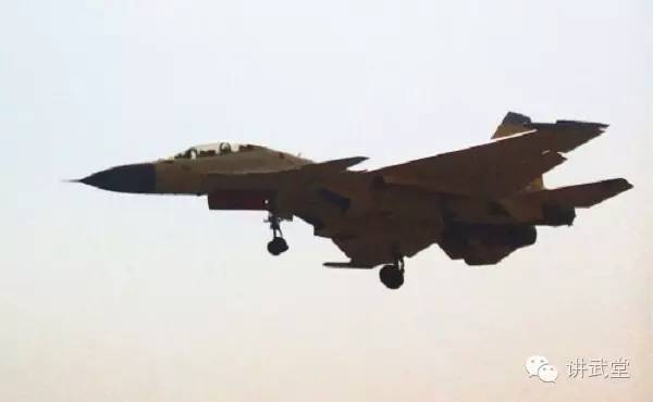 美海军电子战飞机坠毁，自信与成就感的力量面临考验