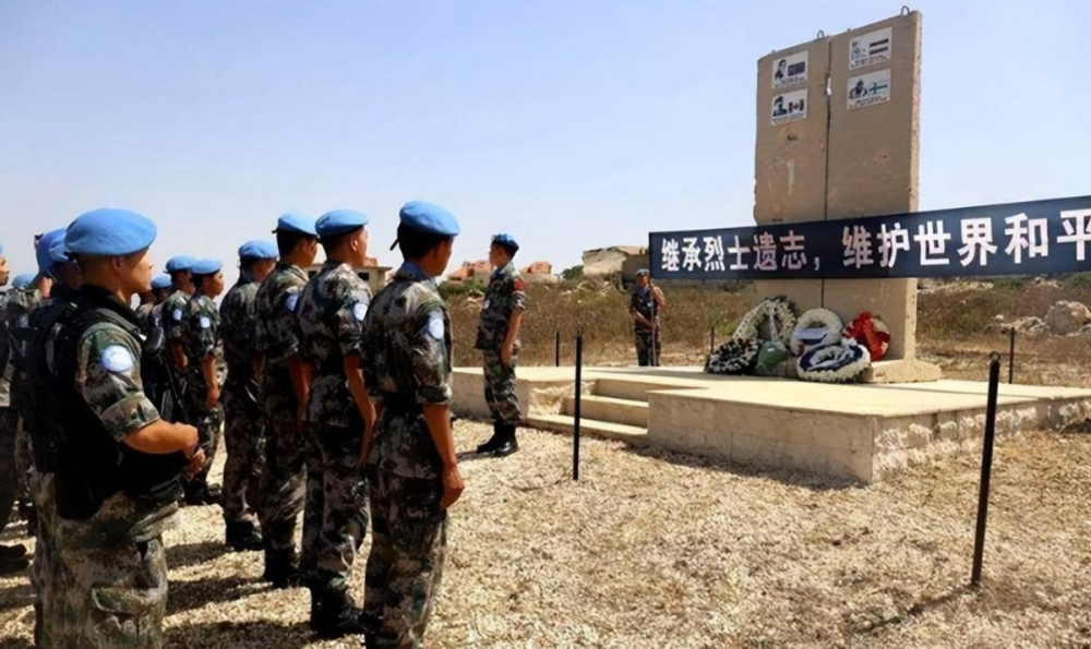 火箭弹危机下的维和部队，变化、学习与自信的力量探索