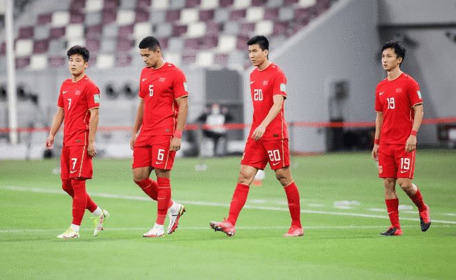 国足FIFA实时排名下滑，逆境中的励志故事，亚洲排名第14的挑战与未来