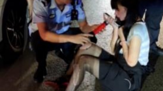 揭秘，女子遇害23年后，警方如何凭丝袜锁定凶手的高科技手段揭秘！