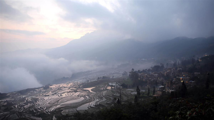 部队穿越哀牢山现场实拍，震撼画面展现！