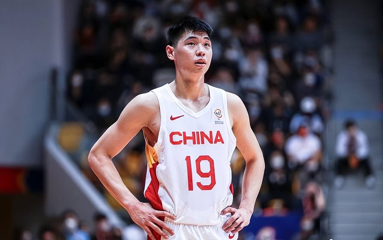 崔永熙衣服中的叶问元素揭秘
