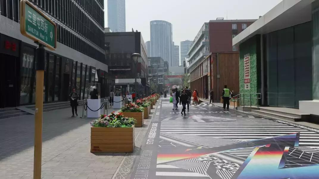 违建宿舍沿河占绿12年，独特小店背后的隐秘故事