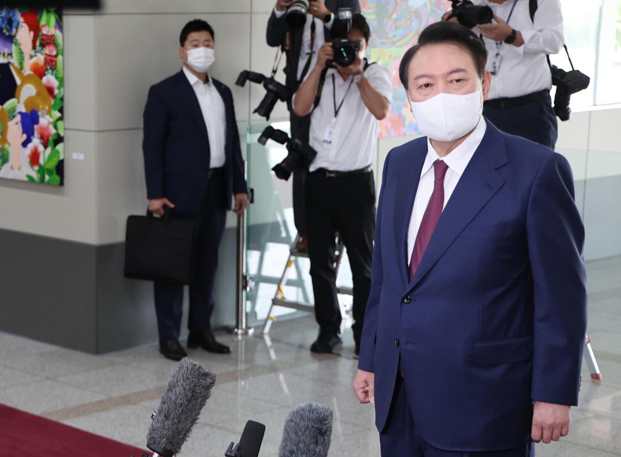 韩国民调显示尹锡悦不支持率超过七成，引发关注热议