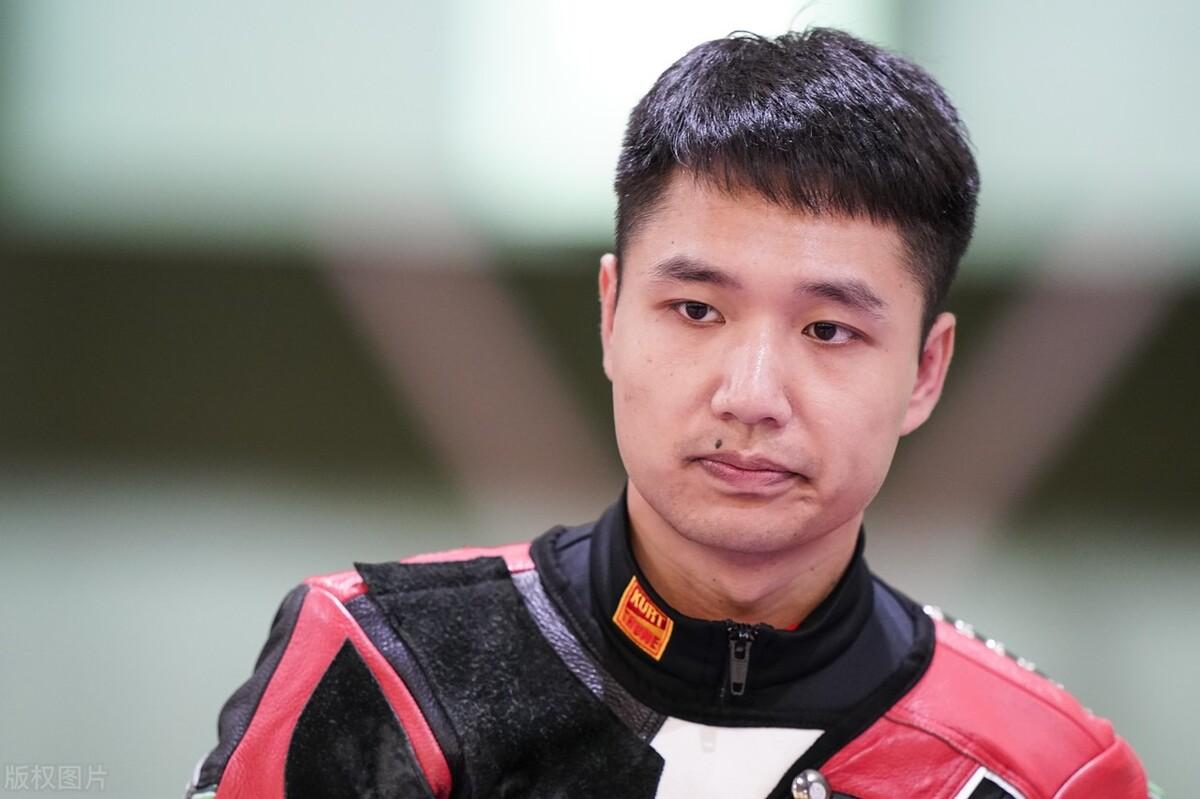 盛李豪夺冠背后，多方观点分析与个人立场的英文采访阐述