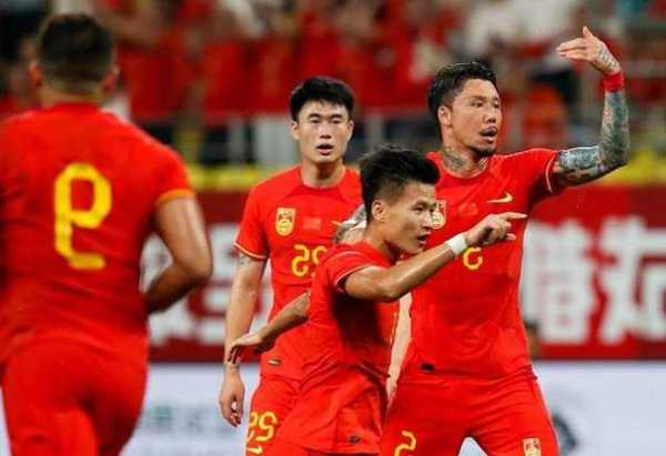 国足与印尼的足球对决，温情与期待的故事即将上演