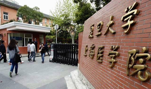 网红涌入上海一三甲医院打卡拍照现象观察，网红行为背后的思考与分析