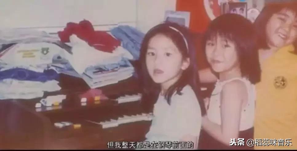邓紫棋即兴弹婚礼进行曲，音乐与场合的跨界完美融合。