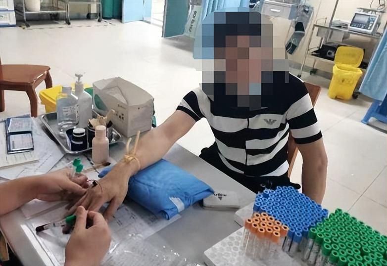 隧道口警示牌，查酒驾，代驾费用300元起