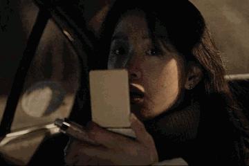 女子打车送包裹引发司机警觉，成功阻止6万损失——探访小巷中的奇遇小店故事揭秘