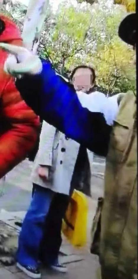 幼儿园老师殴打孩子引发上学恐惧，家长必看！