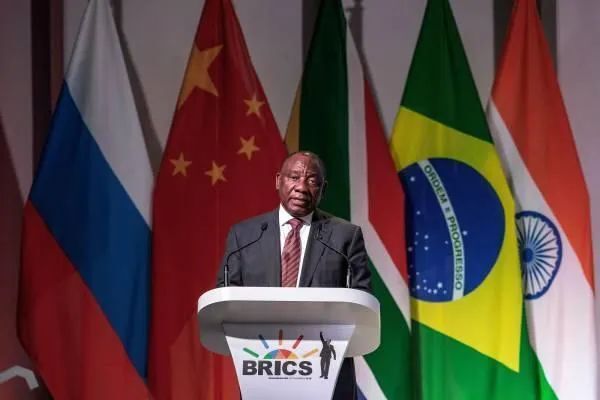 斯里兰卡加入金砖国家，机遇与挑战并存