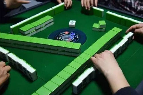 小伙麻将缺人急报警，求助指南与应对策略