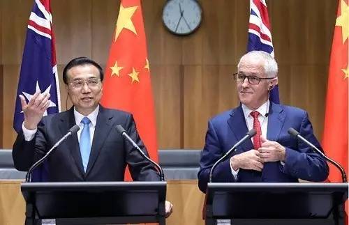 冰岛总理解散政府，一段不寻常的日常趣事揭秘