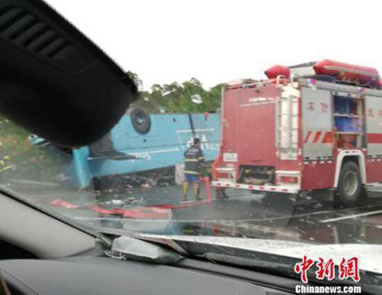 网约车追尾故障货车致6死事故深度调查与背后的励志故事揭秘
