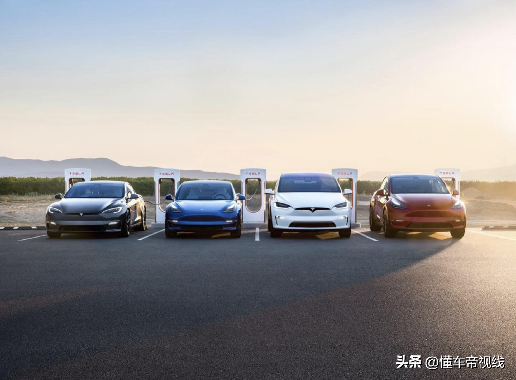 特斯拉无人驾驶出租车，无方向盘的创新，自信与成就感的彰显