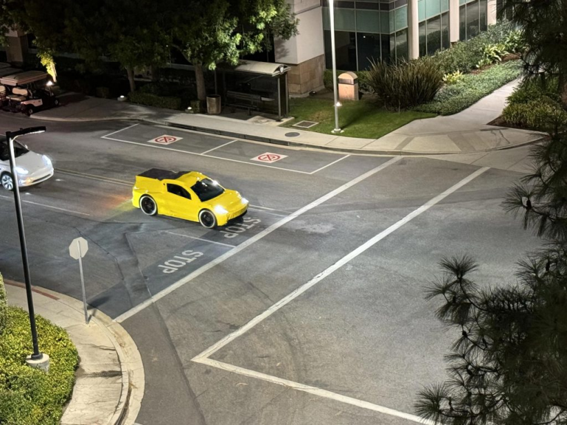 重磅消息！马斯克宣布Robotaxi成本将降至3万美元以下，引领自动驾驶革命！
