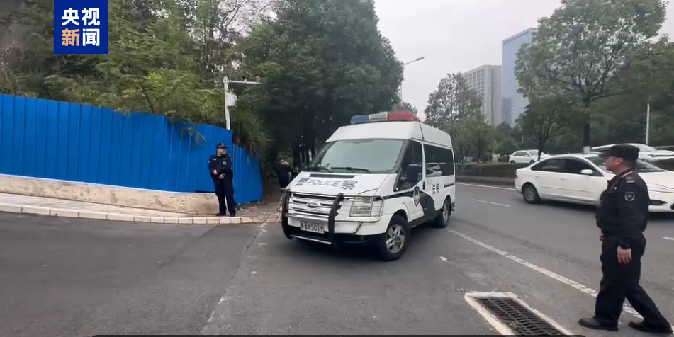 余华英拐卖儿童案择期宣判，法律与道德的交织考验社会正义之路。