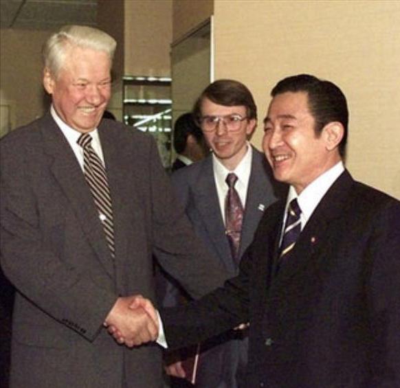 普京授权俄国防部监督核武工作的决策分析，观点论述与影响探讨