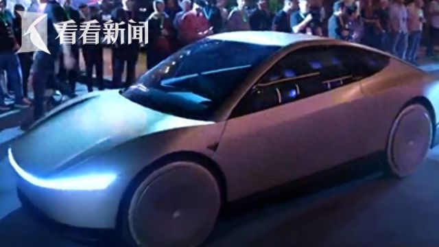 特斯拉无人驾驶出租车，无方向盘探索巷弄神秘小店之旅