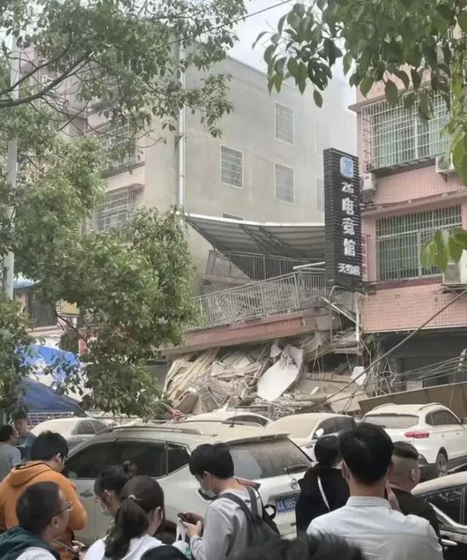 长沙自建房倒塌事故后的变化与成长，励志之光照亮前行之路，涉事责任人获刑启示录