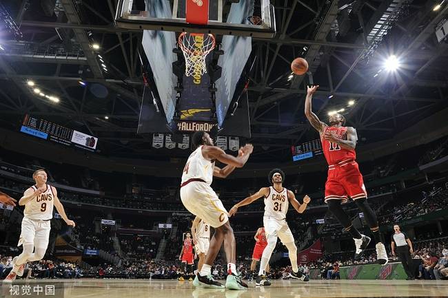 NBA季前赛公牛险胜森林狼，紧张刺激的篮球盛宴